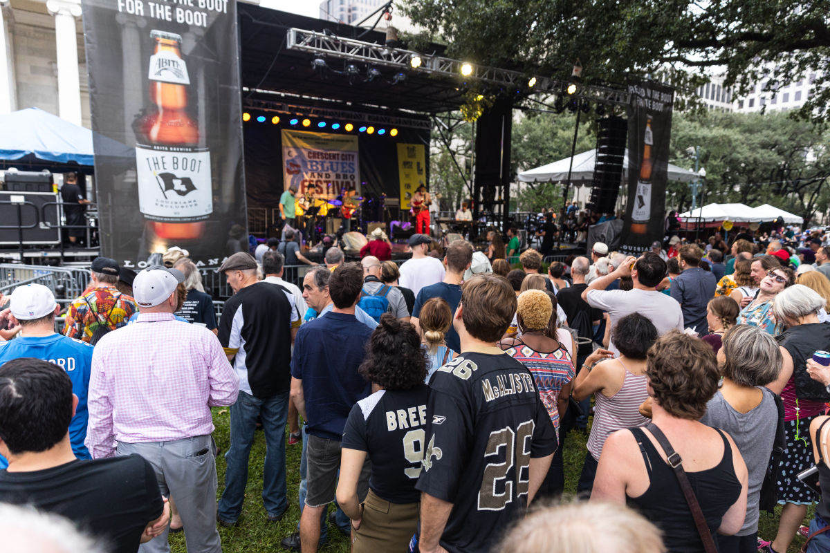 Festival Blues & BBQ Kota Bulan Sabit di New Orleans